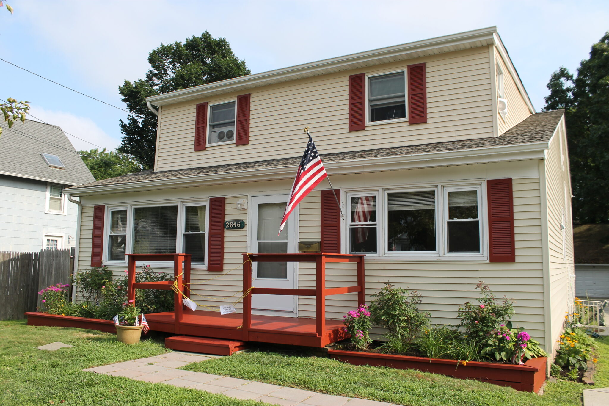 CMM Cares Volunteers for United Veterans Beacon House CMM Cares